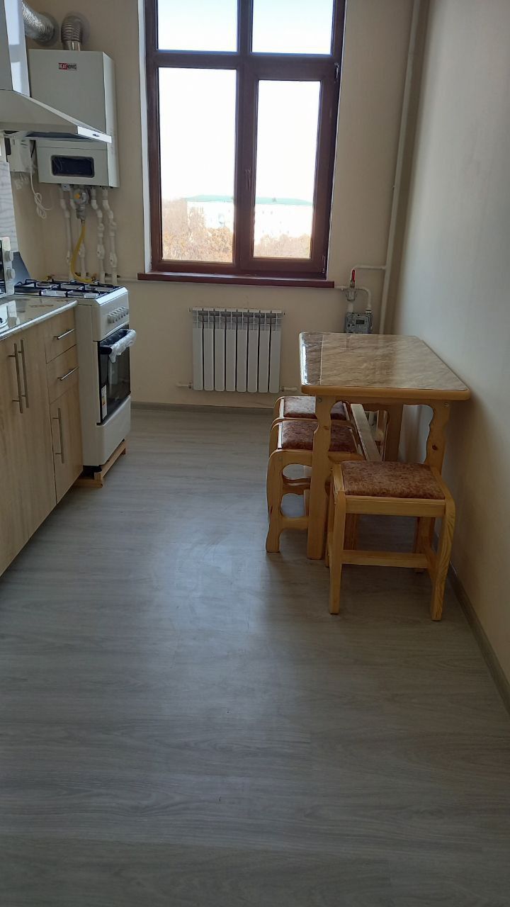 Kattaqurgon shaharida 2 xonali uy Ijaraga beriladi, Yangi markaz