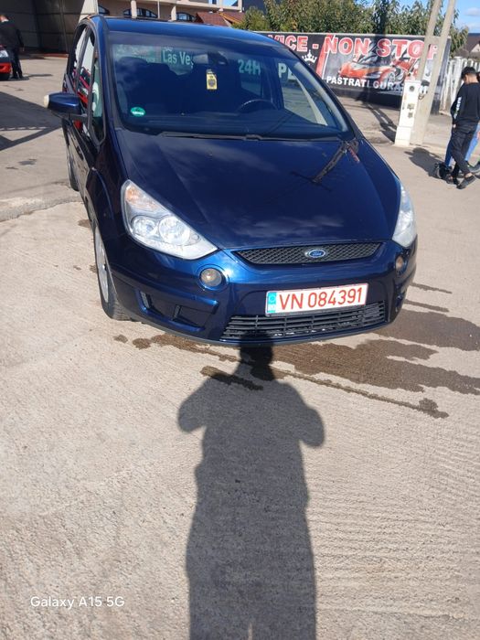 Vând ford s maxx