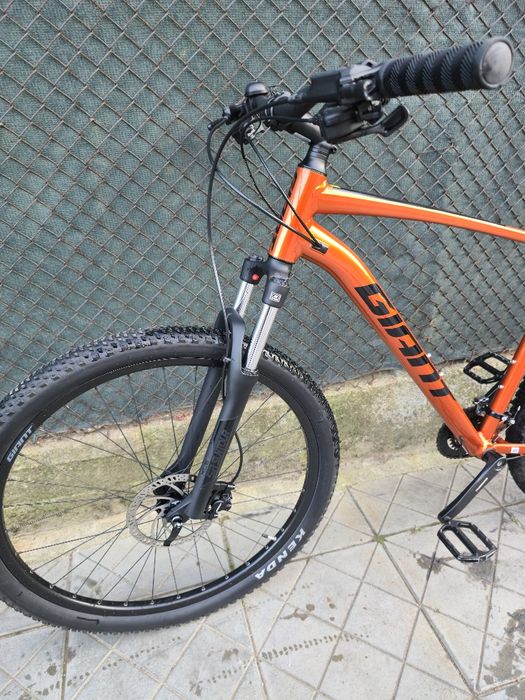Като нов Giant Talon 29 цола XL размер 2x8 скорости Хидравлични дисков