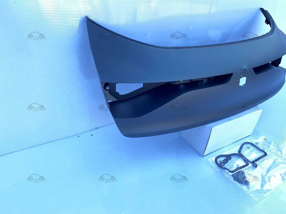 Haion capac portbagaj Renault Megane 4 hatchback nou original Renault