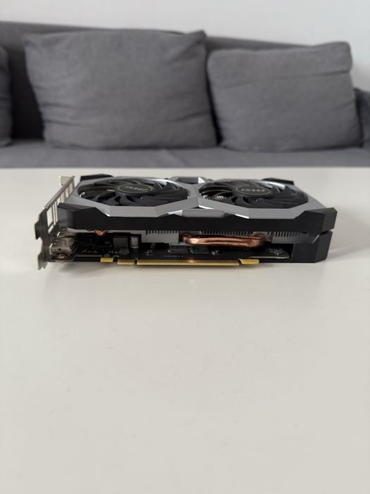Placa video GeForce 1660 Ventus XS 6G OC + Sursa Corsair CX550M