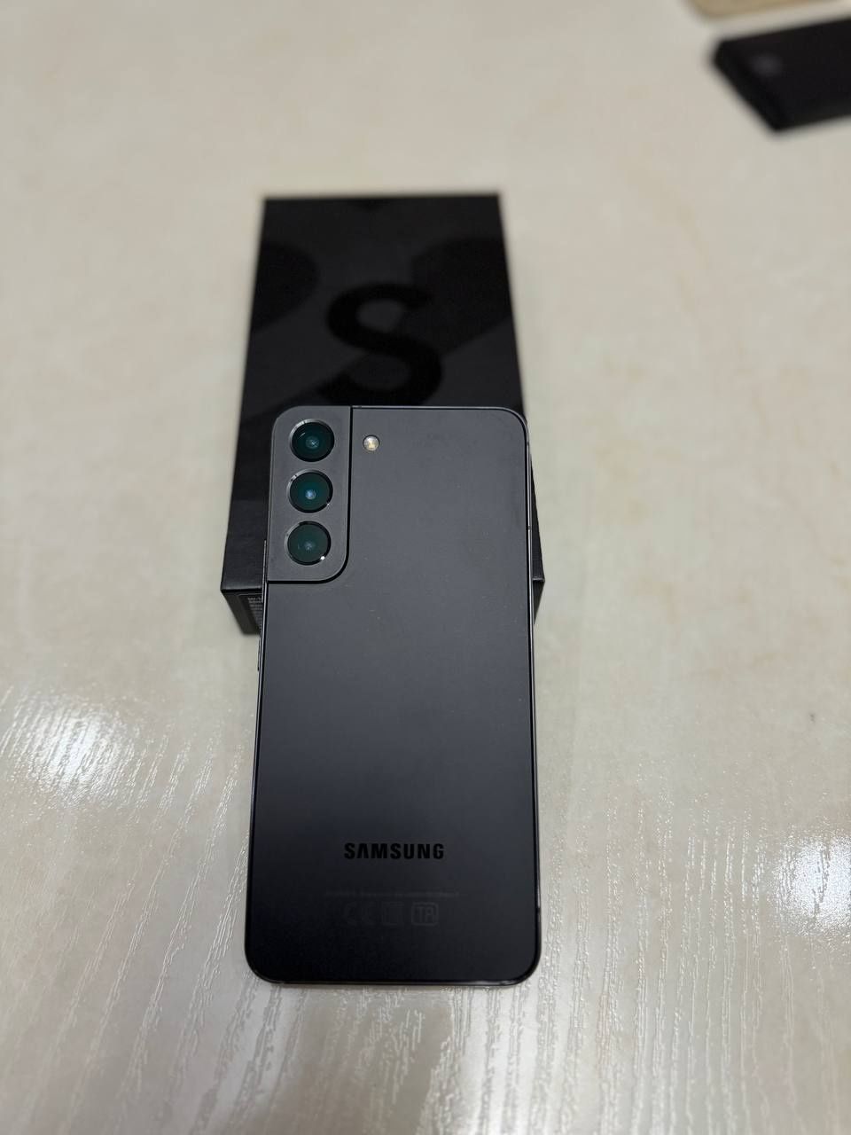 Самсунг S22 8/128