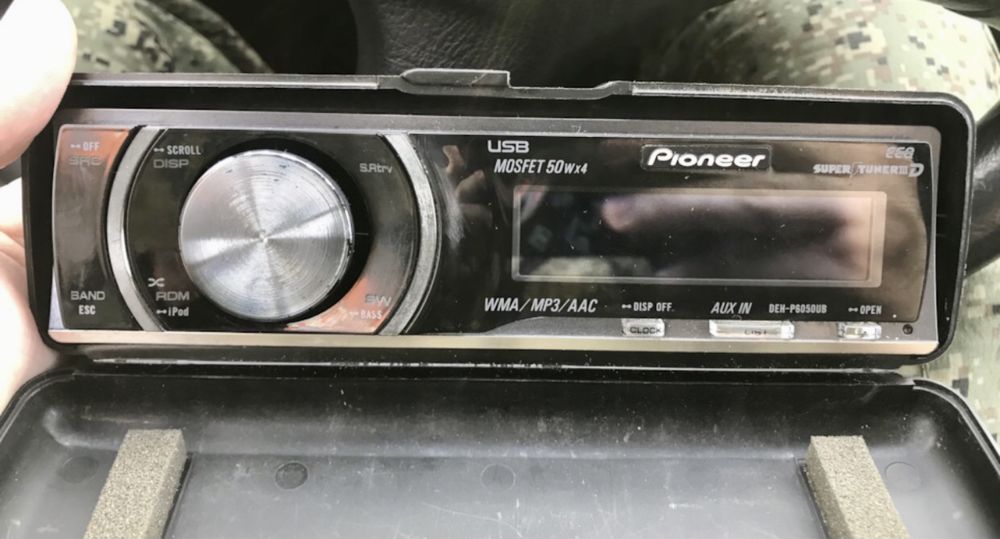 Продам или обменя магнитолу Pioneer