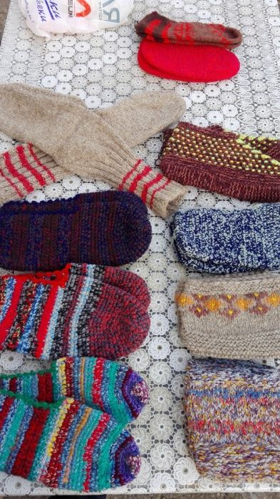Ръчно изработени чорапи и терлици от вълна и памук