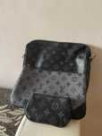 Geanta barbati Louis Vuitton