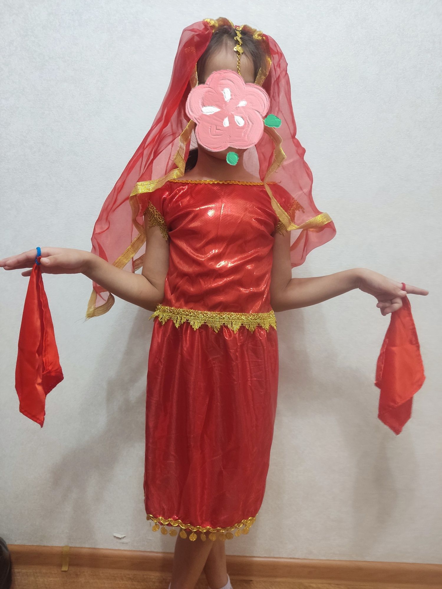 Продам индийский костюм платье на девочку