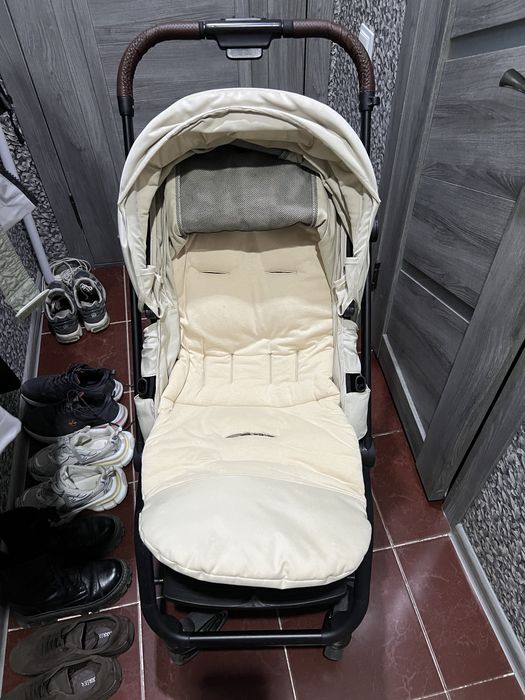 Продам Коляску прогулочную Happy baby FLEX 360, бежевый