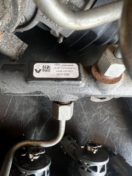 Injector , pompa injectie ,rampa 1.5 euro 6 renault dacia 0445110 652