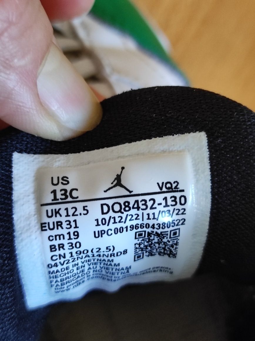 Маратонки Jordan uk 12.5 eur 31