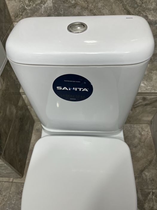 продам унитаз в комплекте