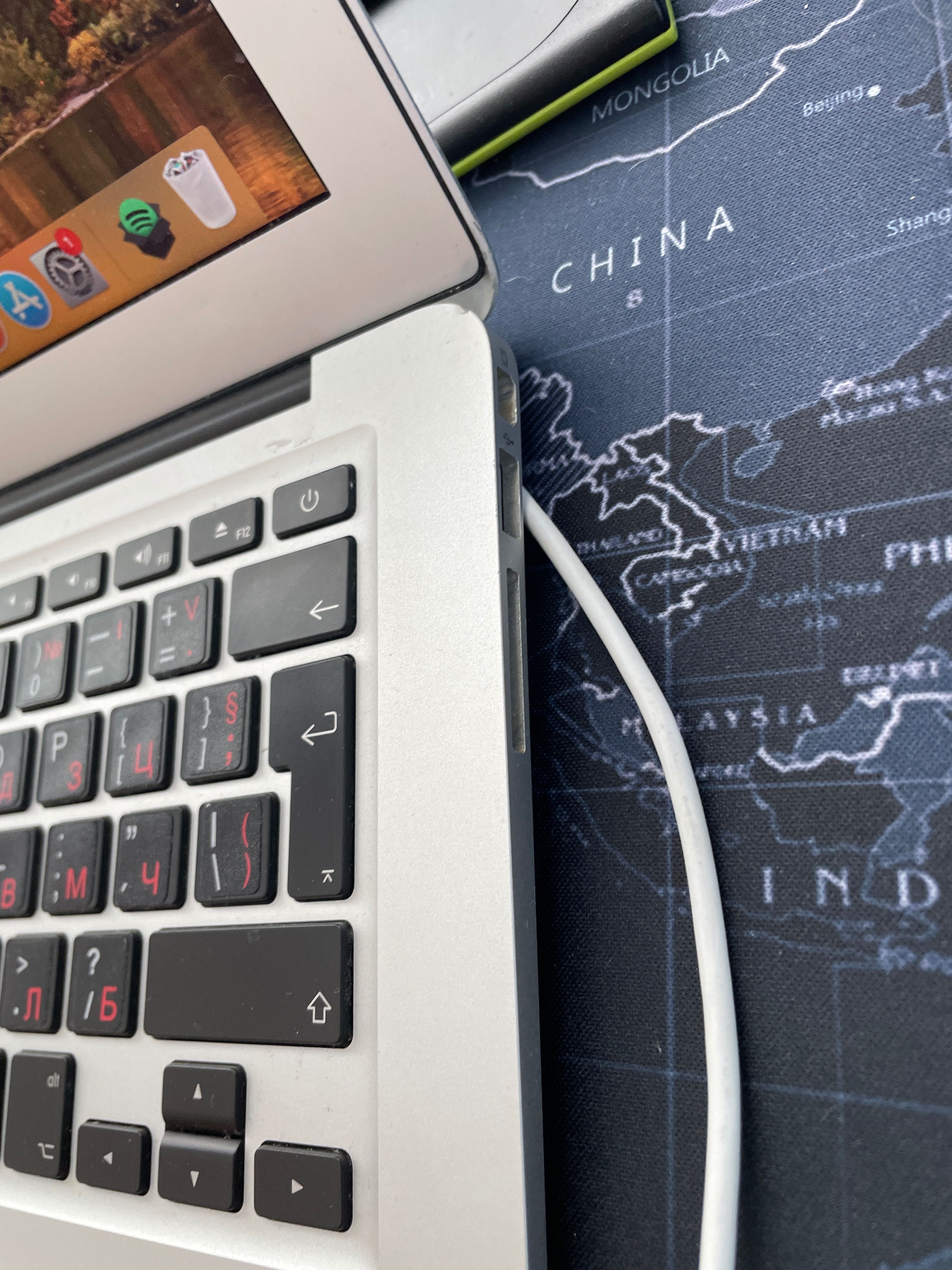MacBook Air отлично