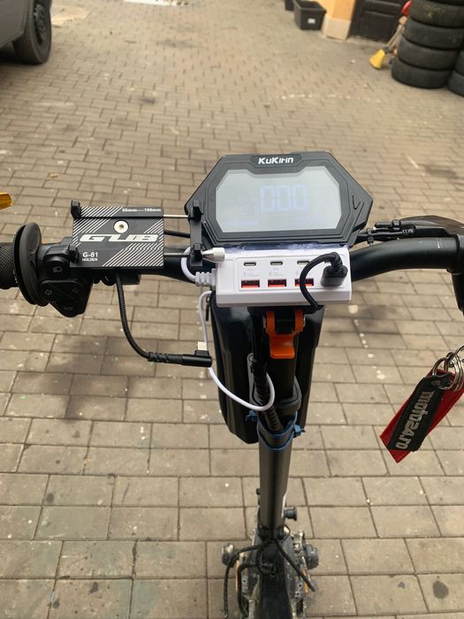 G2 master 2025 vând urgent