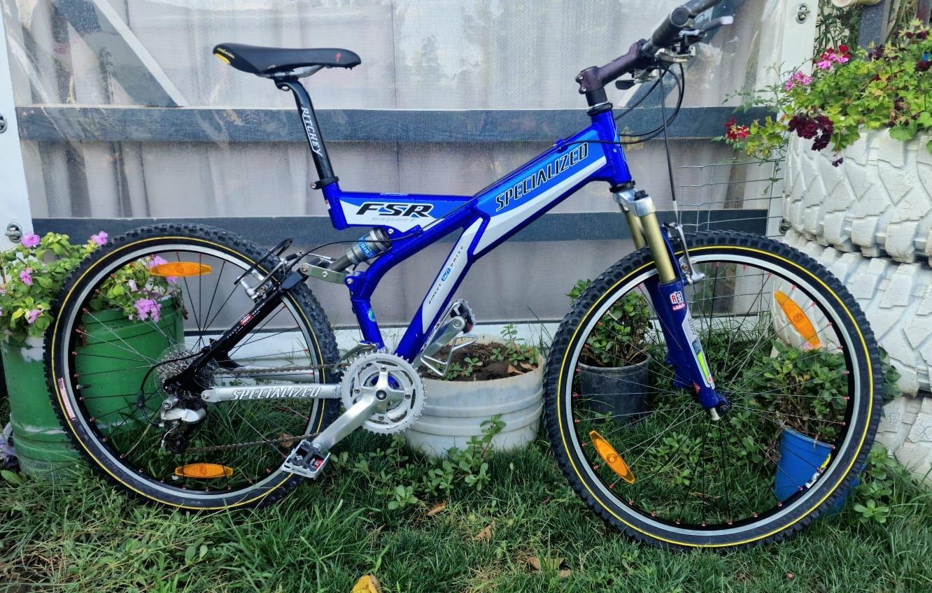 Specialized FSR – full suspension, Shimano Deore XT, RockShox