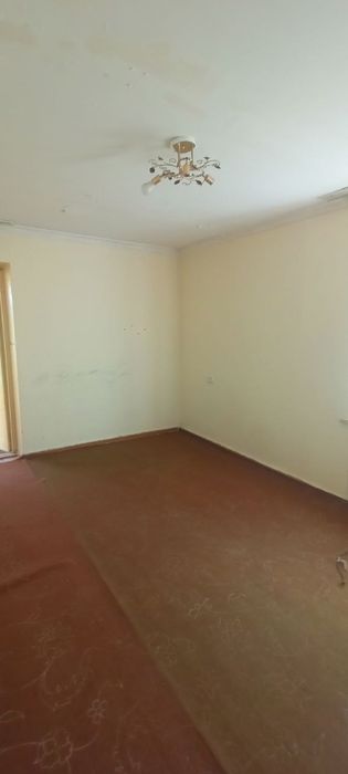 Сотилади Чилонзор 22 квартал 2 хонали разделка