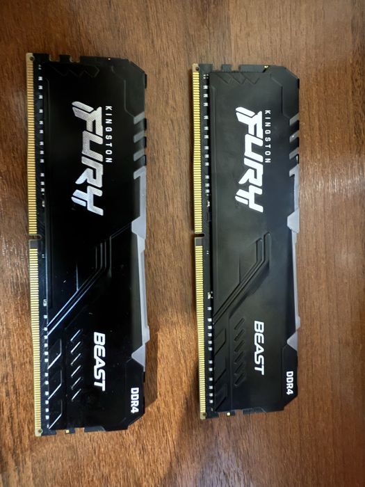 Оперативка Kingston Fury  2x8gb 3200 RGB