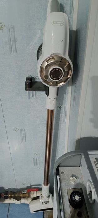 Продам беспроводной пылесос