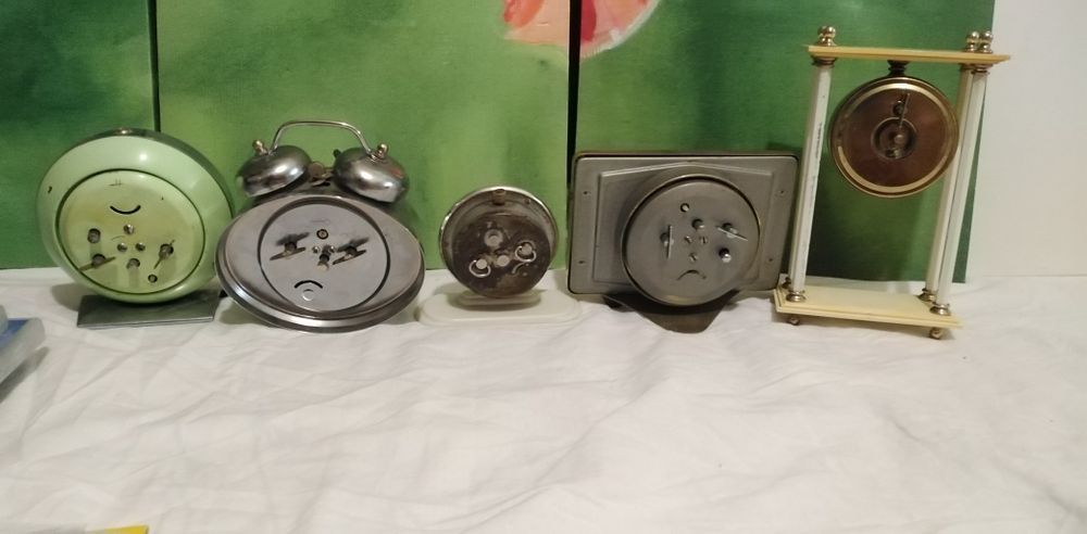 Ceasuri mecanice de masă