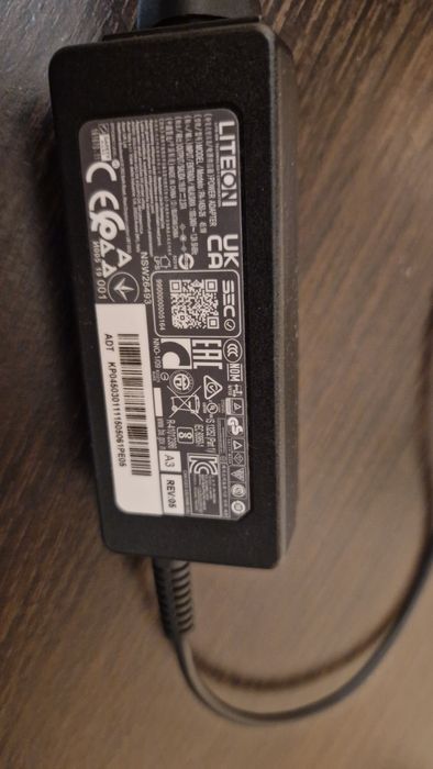 Acer Aspire 3 – 17.3инча, i3 11gen, 8GB RAM, 512GB SSD, като нов!