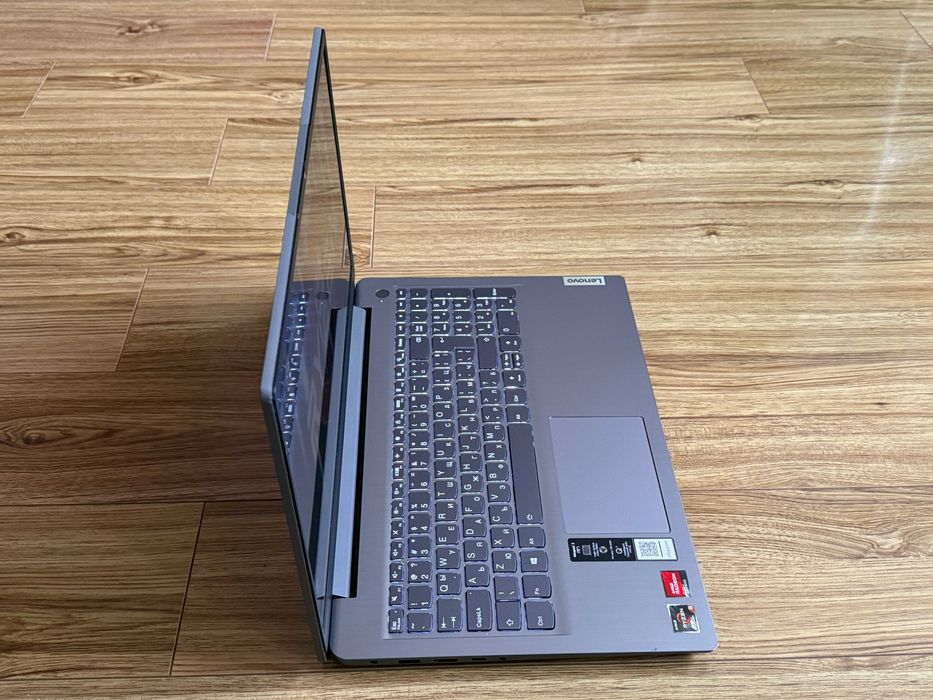 15.6 Lenovo 3`Ryzen 5-5500U/12GB RAM/512GB SSD/Full HD IPS 300 nits