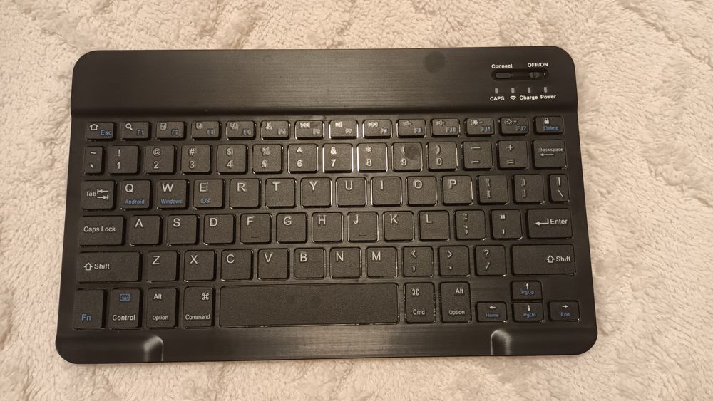 Tastatura bluetooth universala