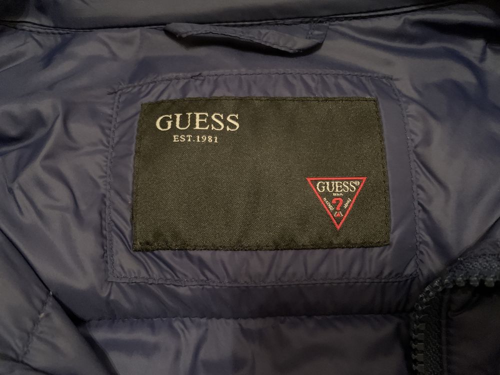 Geaca Guess marime S impecabila