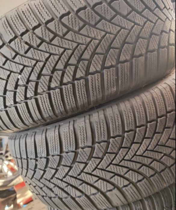 Гуми Bridgestone 225/50/18