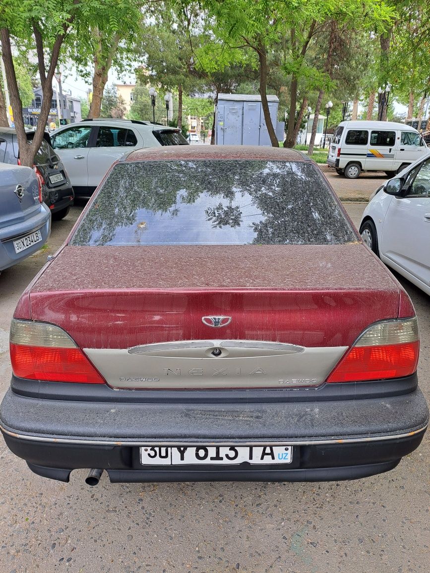 Moshina sotiladi