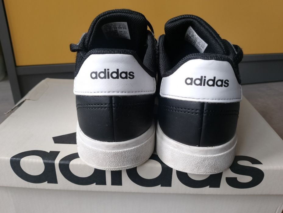 Детски маратонки Adidas Grand Court