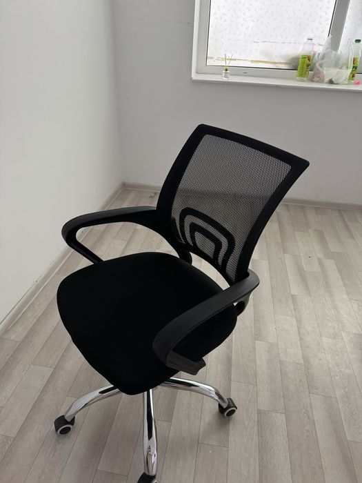 кресло для офиса или дома