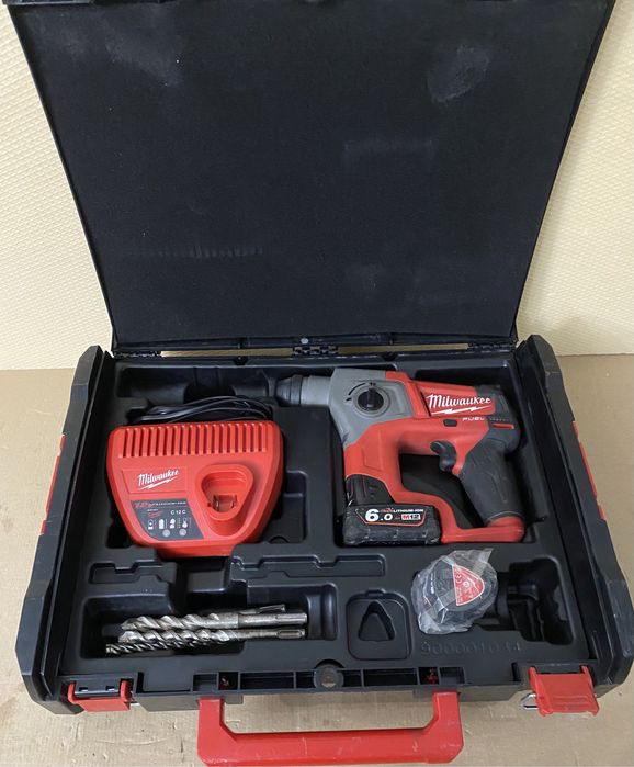 Milwaukee M12 CH rotopercutor sds+