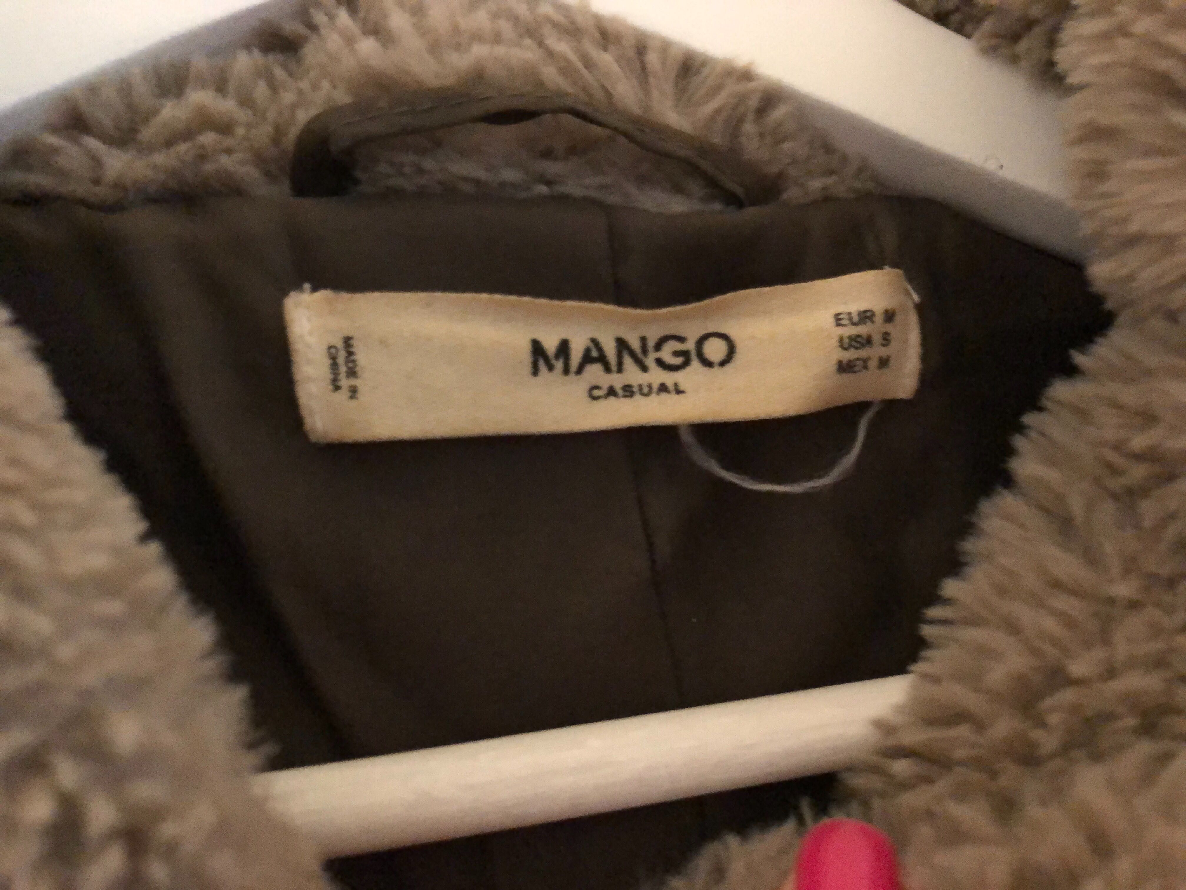 Дамско палтенце Mango;