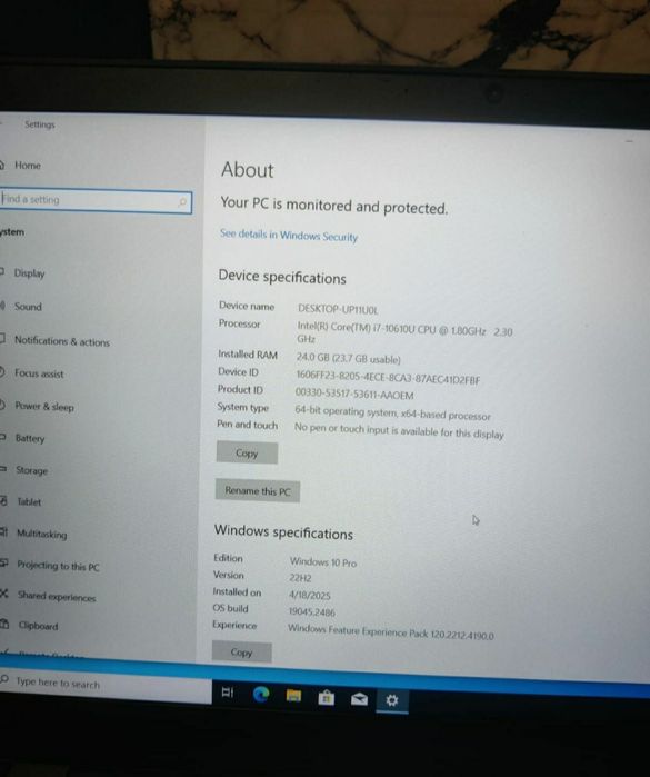 Laptop Lenovo i7 gen 10 24 gb rami ssd 256 gb 
Procesor intel(R) Core(