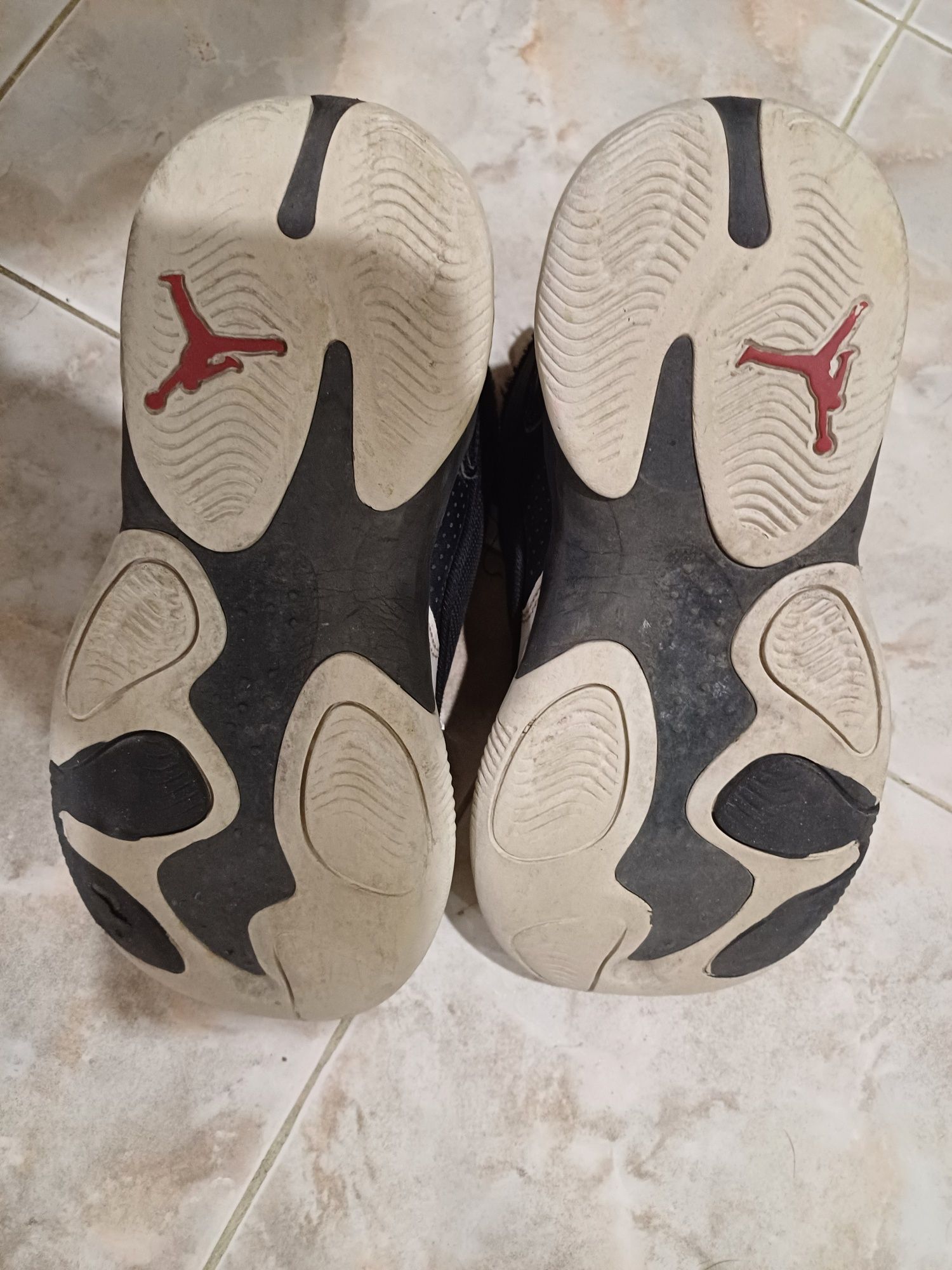 Маратонки Jordan