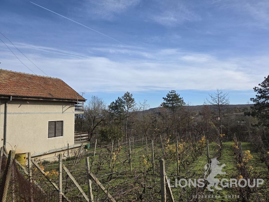 Къща във Варна, област - с.Константиново, РЗП 100 кв.м., цена 105000 €