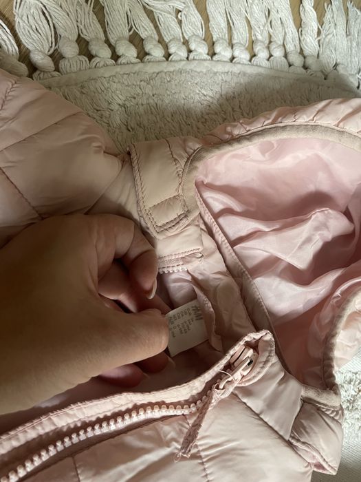 Бебешки дрешки и ботуши за дъжд