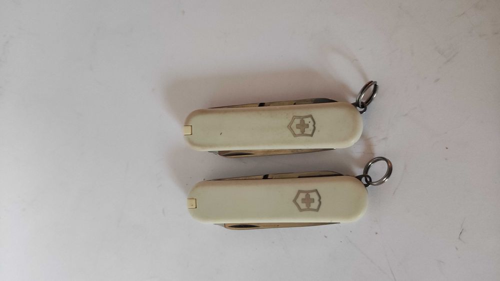 Victorinox швейцарски сгъваеми ножчета 2 бр.