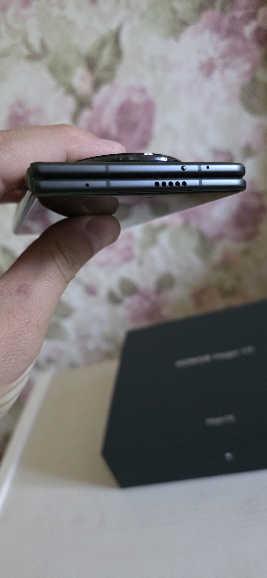 HONOR Magic V3 самый тонкий телефон в мире.