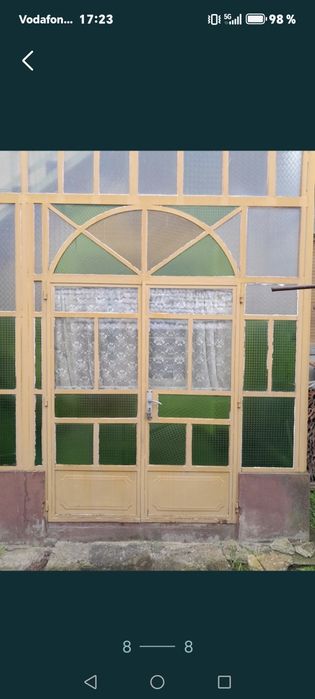 Vind casă s-au schimb cu apartament!