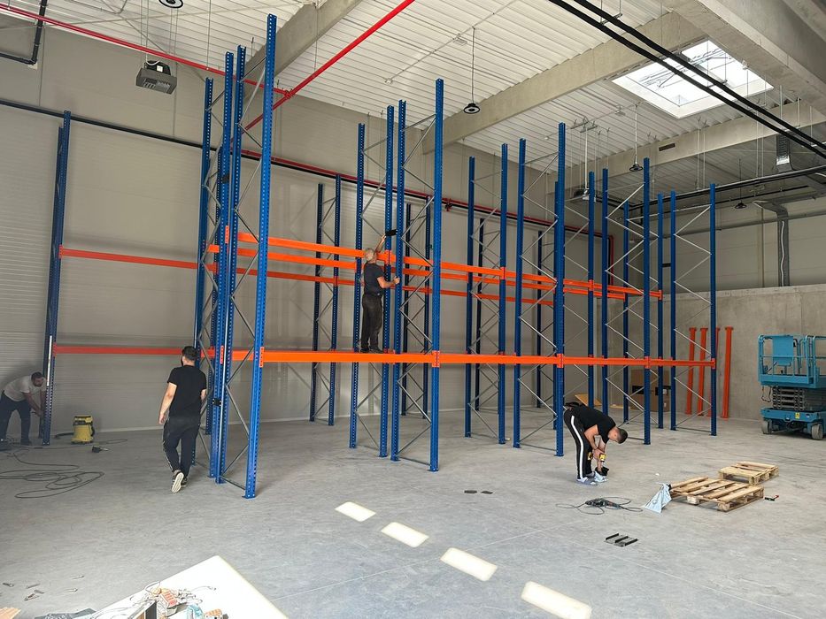 Rafturi NOI paleti metalice industriale