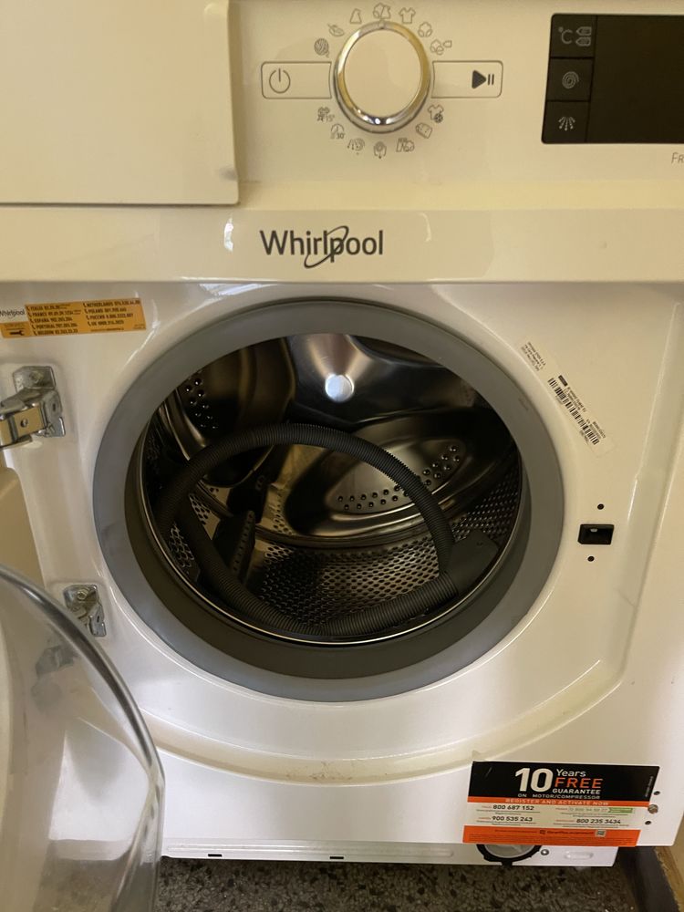 Пералня за вграждане Whirlpool