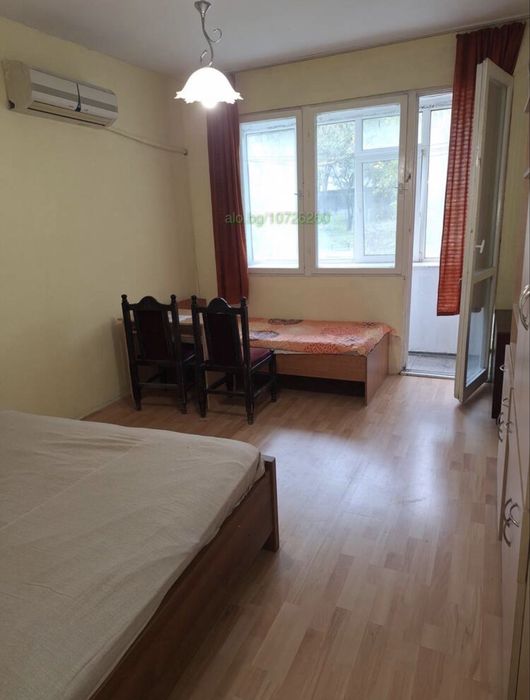 Дава се под наем Едностаен апартамент в Варна, Цветен квартал - 40 кв.м за 280.5 € - Снимка #1