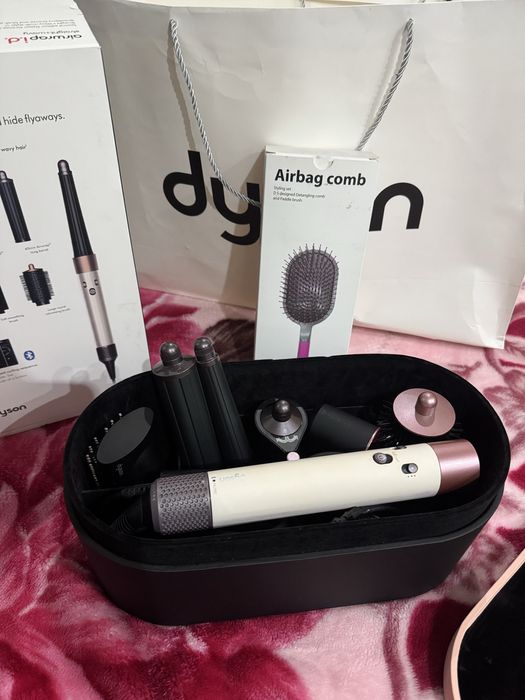 Продам Дайсон в розовом цвете.