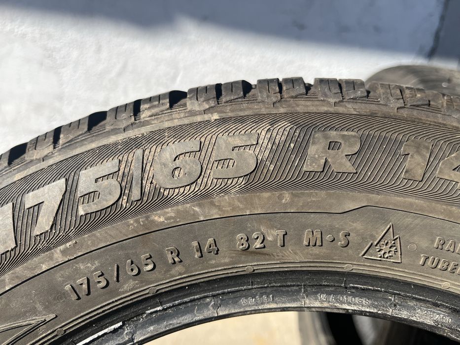 2 бр. зимни гуми 175/65/14 Semperit DOT 3819 6 mm