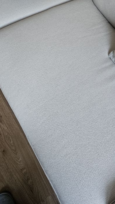 Vând canapea marca ikea noua