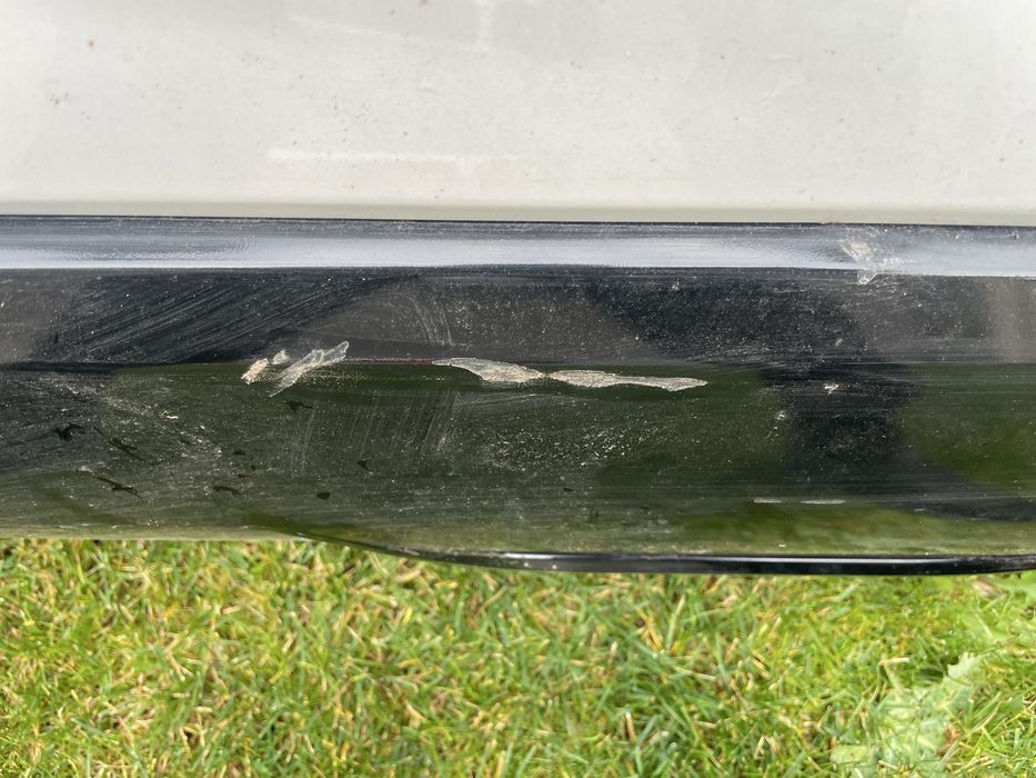 Броня задна за тойота ярис от 2020г