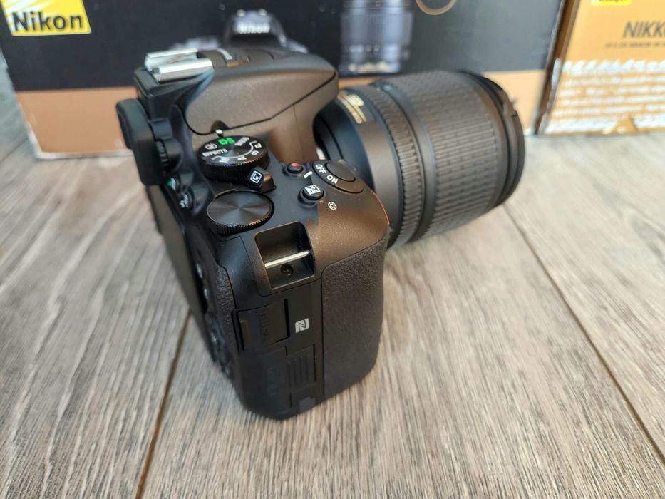 Aparat foto Nikon D5600 + Obiectiv AF-S 18-105mm