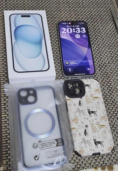 Продавам Iphon 15 256GB