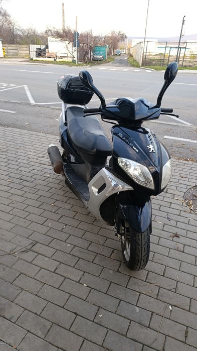 Vând scuter Peugeot sum