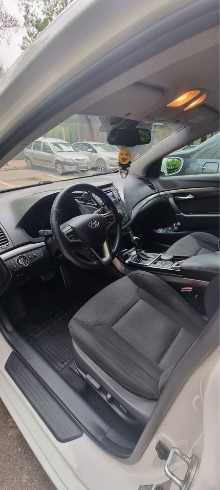 Auto Hyundai i40