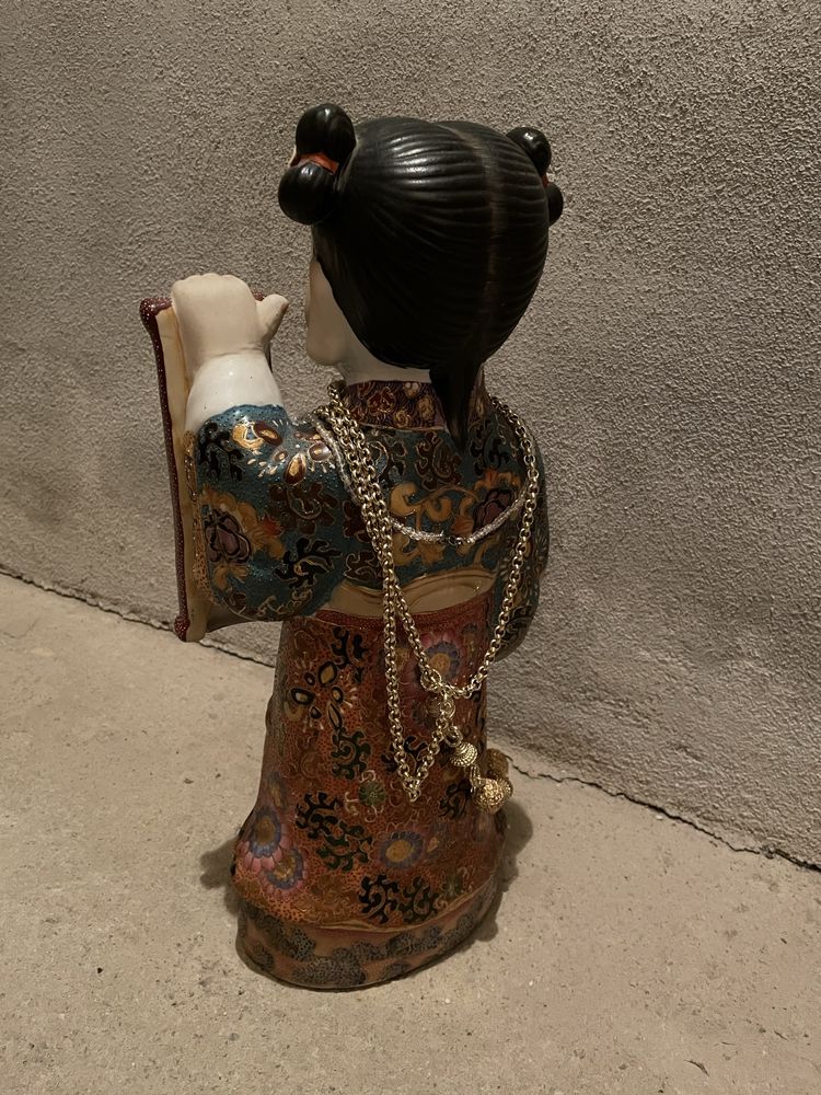 Порцеланова Керамична кукла